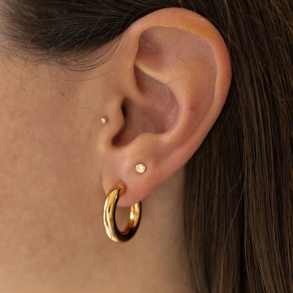 Amelia Chunky Hoop Earrings in Gold