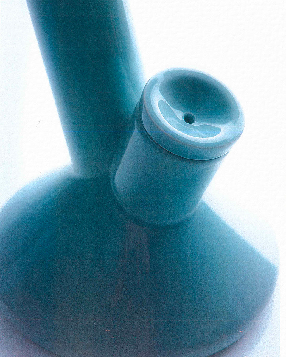 AV001 SKY BLUE CERAMIC SMOKING VASE