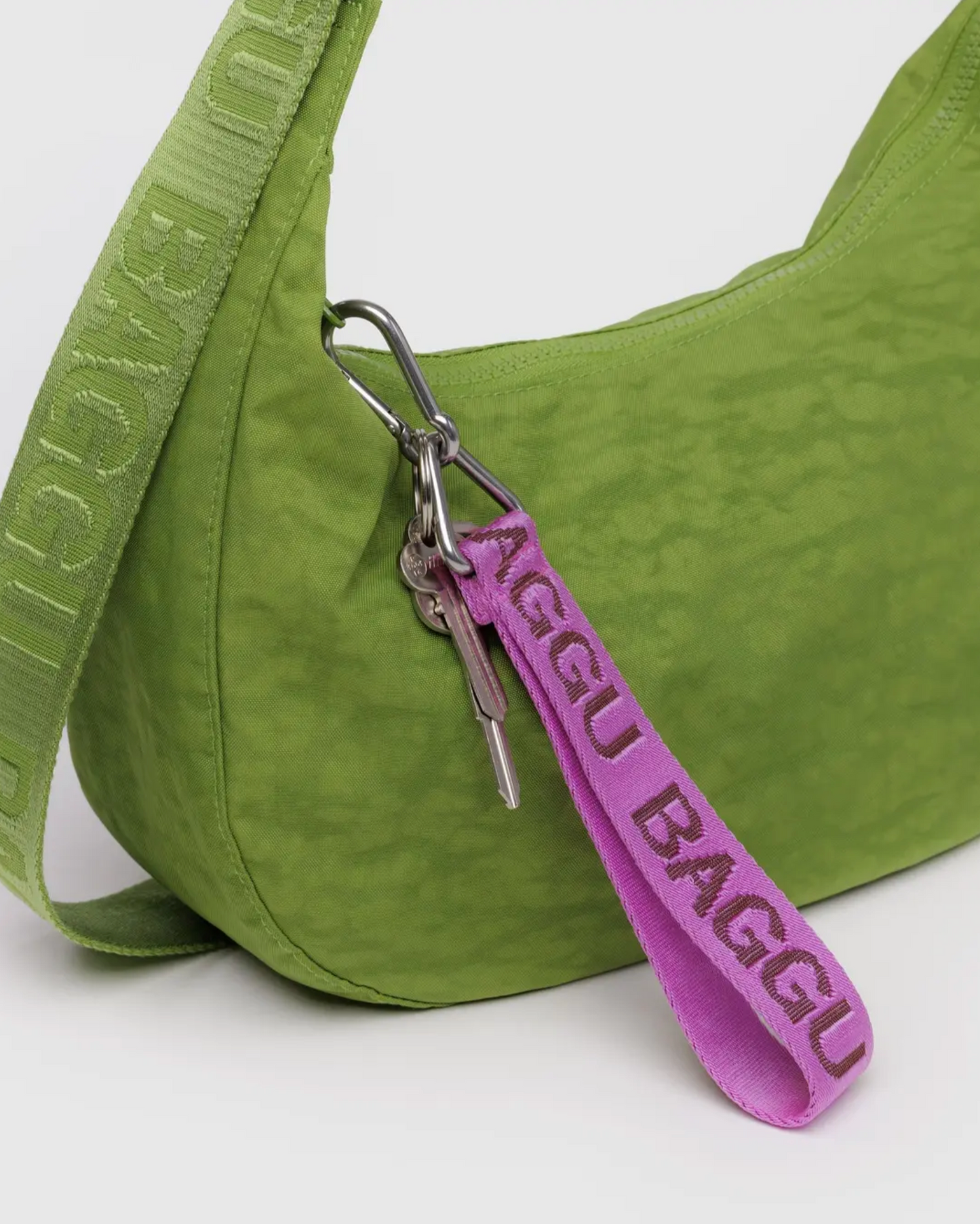 Baggu Logo Keychain in Pink